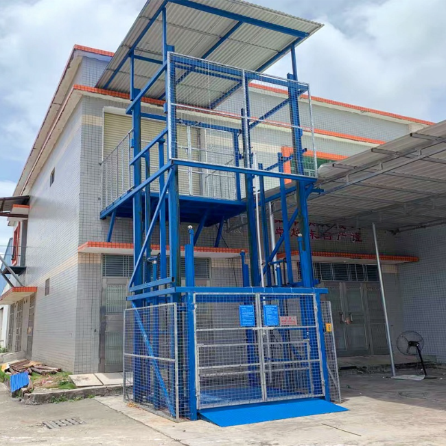 寿宁建材厂室外升降货梯安装