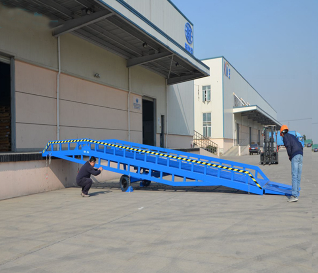 寿宁移动式登车桥应用